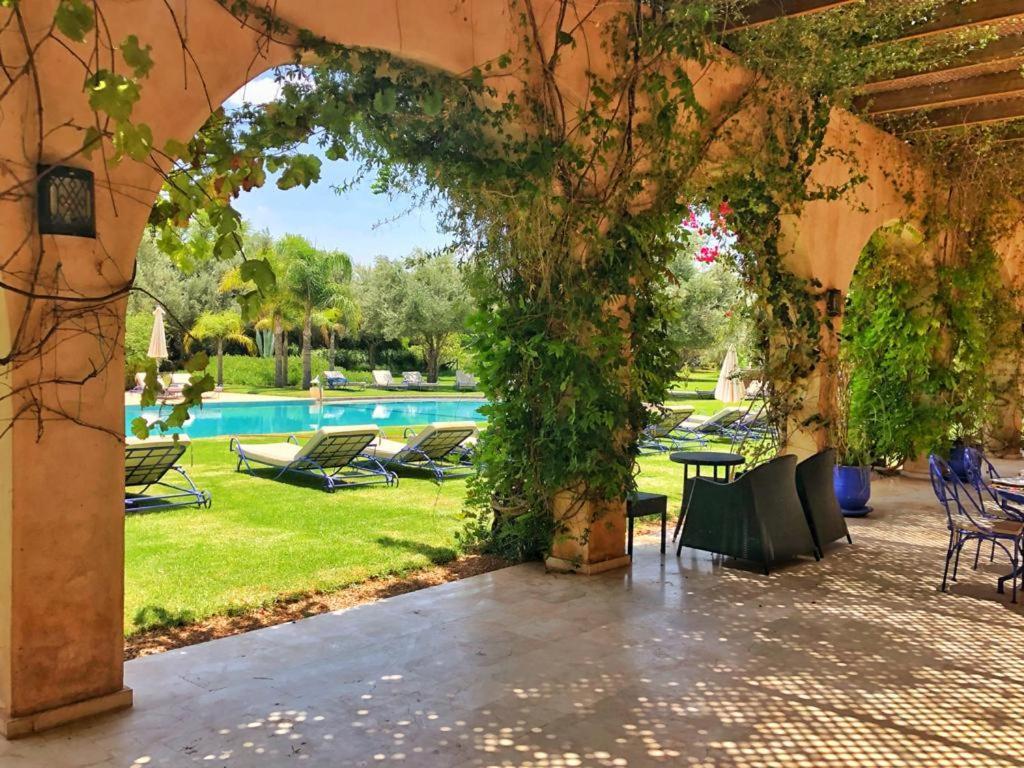 Villa Marco Au Jardin Des Senteurs El Ain Екстер'єр фото