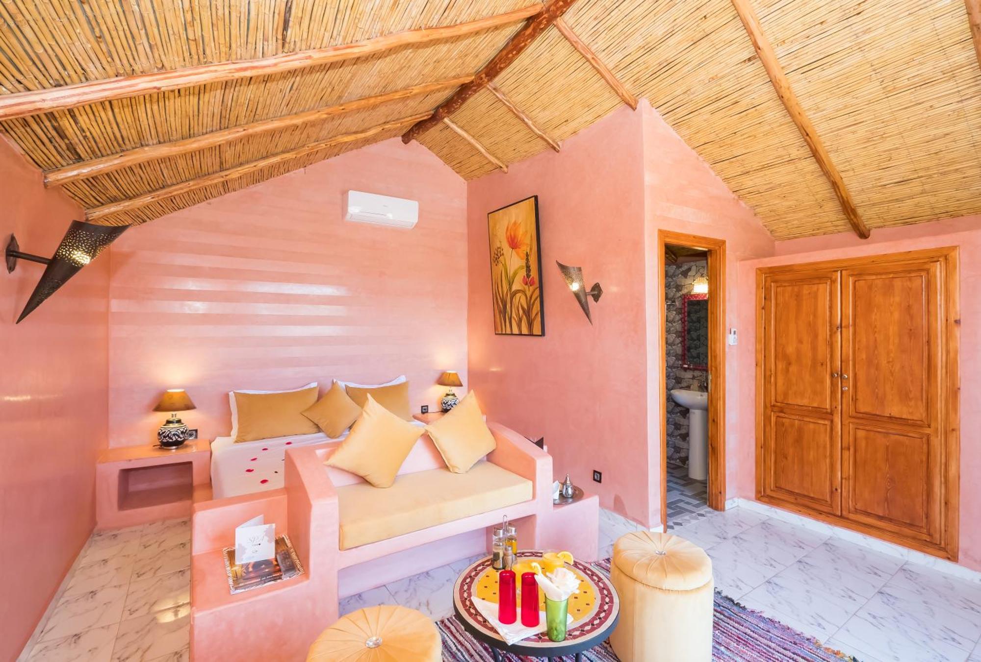 Villa Marco Au Jardin Des Senteurs El Ain Екстер'єр фото