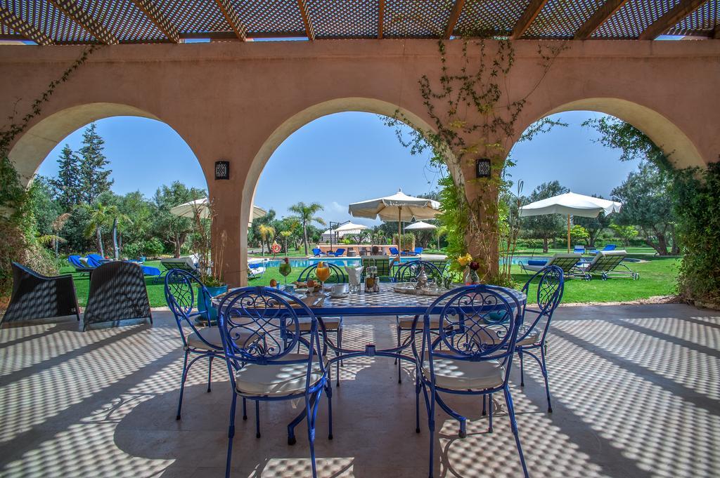 Villa Marco Au Jardin Des Senteurs El Ain Екстер'єр фото