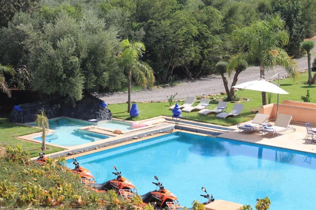 Villa Marco Au Jardin Des Senteurs El Ain Екстер'єр фото